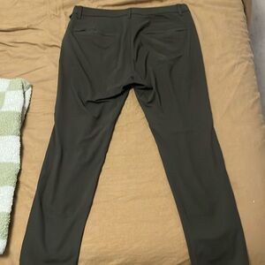Lulu commission pants 33”x30” Slim Fit dark green